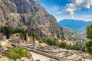 Delphi Greece archaeology tour educational tour